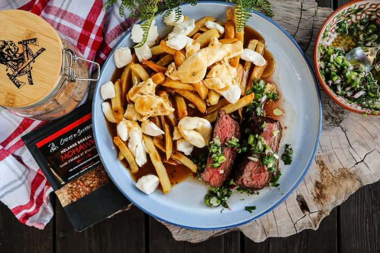 Bavette Mohawk et Poutine au Mélange Traditionnel