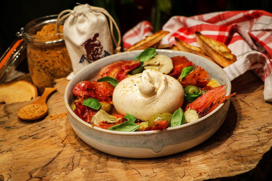 Burrata aux olives et bacon