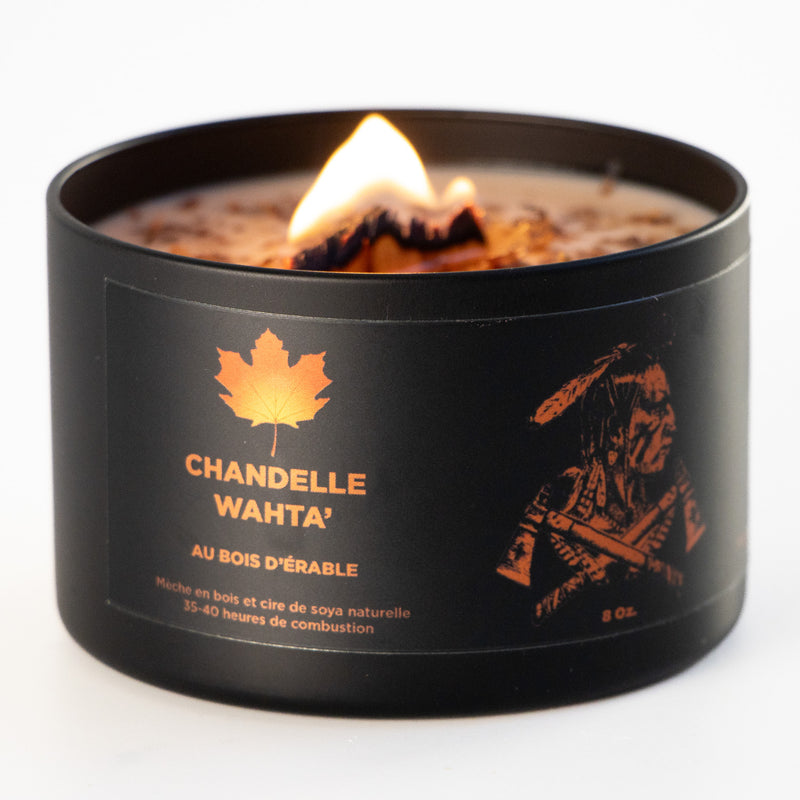 Chargez l'image dans la visionneuse de la galerie, Chandelle Wahta' au Bois d'érable | Épices du Guerrier - vue de face, allumée
